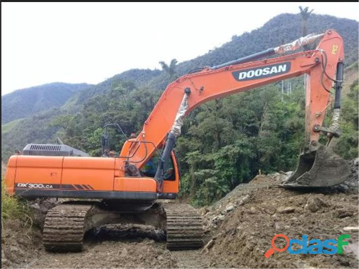 EXCAVADORA DOOSAN 300 1